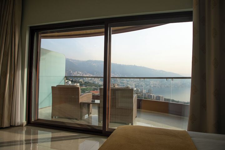 Room 22 of 63