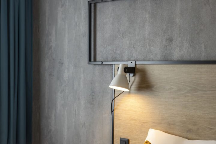 Room 2 of 80