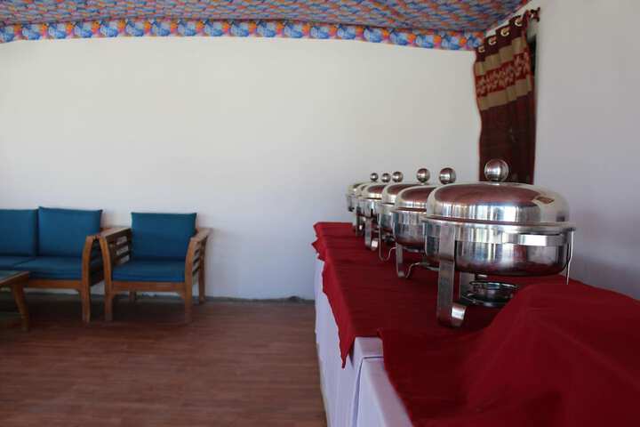 Dining 9 of 13