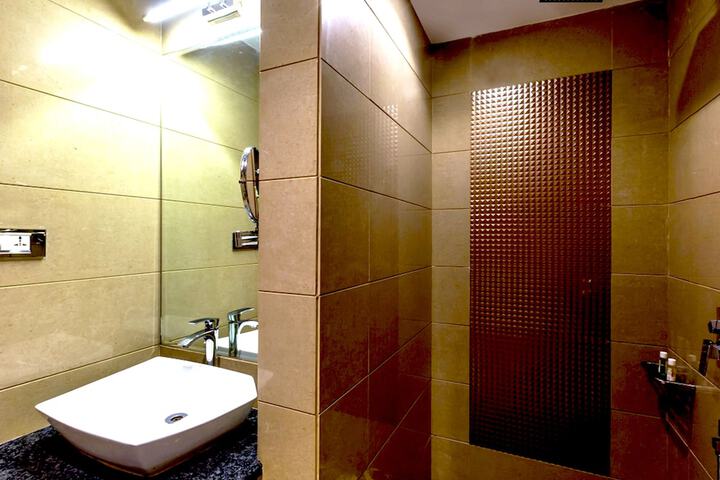 Room 14 of 29