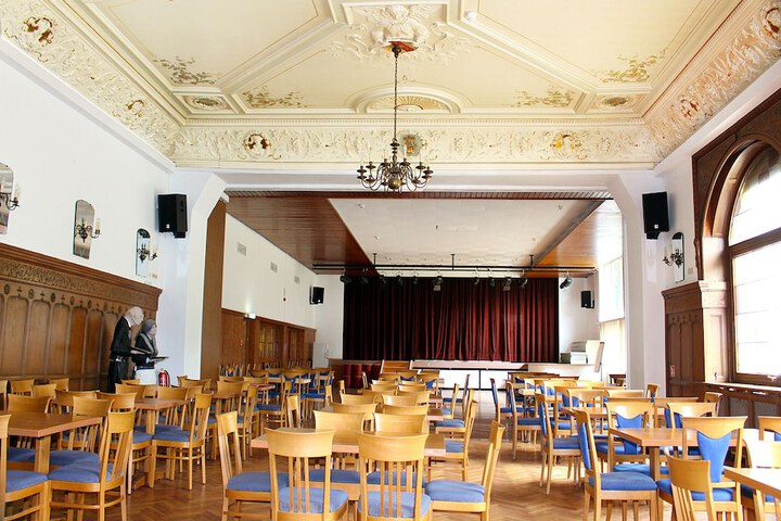 Ballroom/Hall 33 of 42