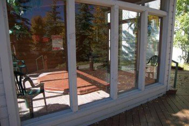 Saltlick 2 Bed 2 Bath