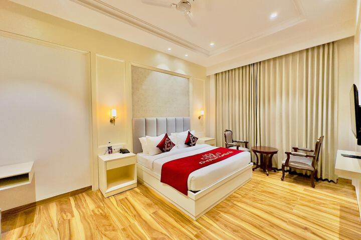 Room 34 of 46