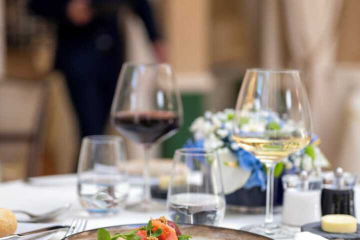 Dining 92 of 142