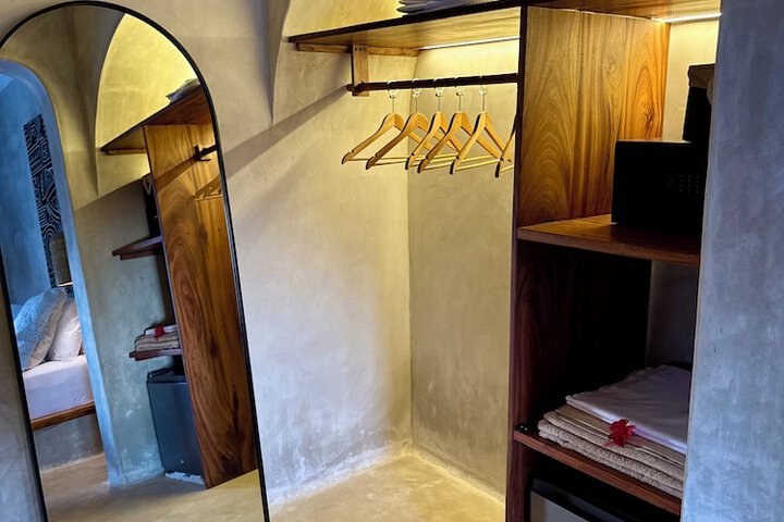 Room 22 of 70
