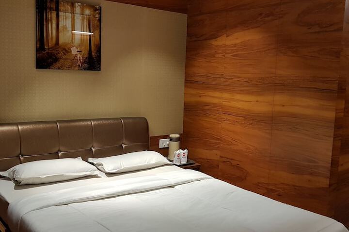 Room 65 of 92