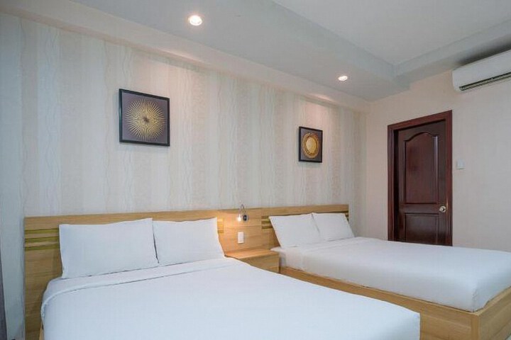 Room 4 of 50