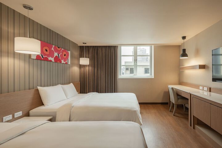 Room 18 of 55