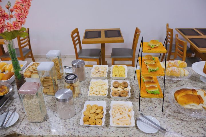 Breakfast/Coffee Service 14 of 17