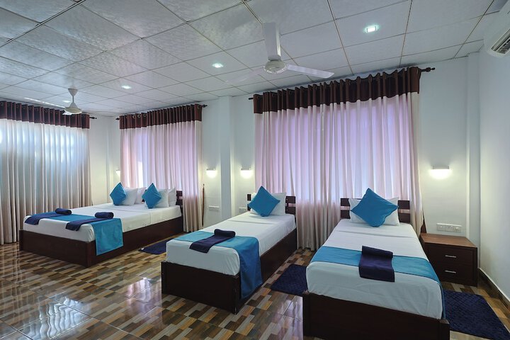 Room 4 of 35