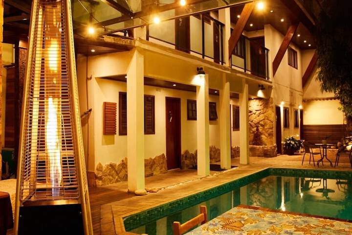 Pool 33 of 61