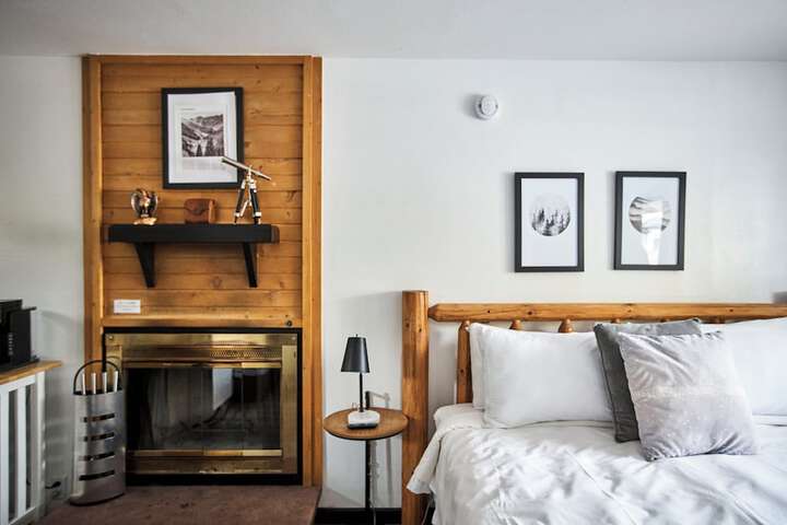 Room 25 of 177