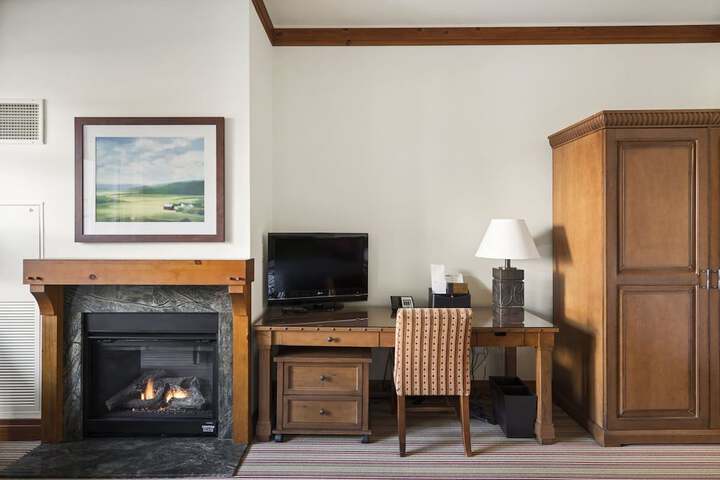 Room 2 of 25