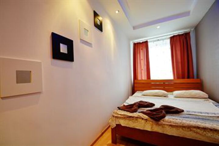 Room 185 of 203