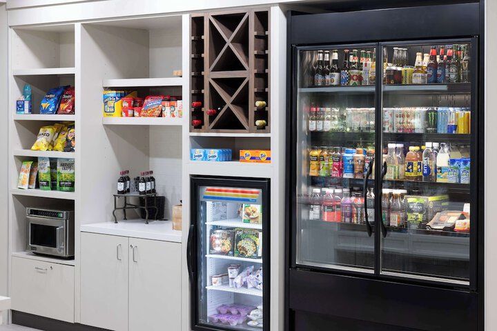 Snack bar
