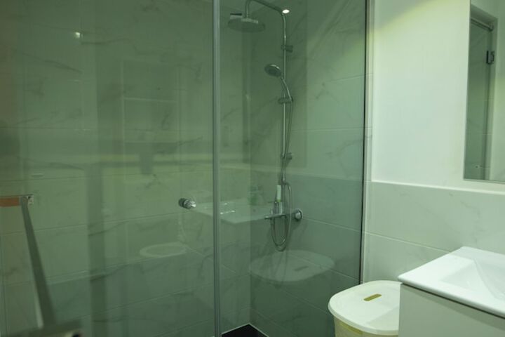 Room 147 of 158