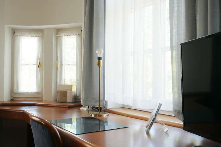 Room 12 of 35