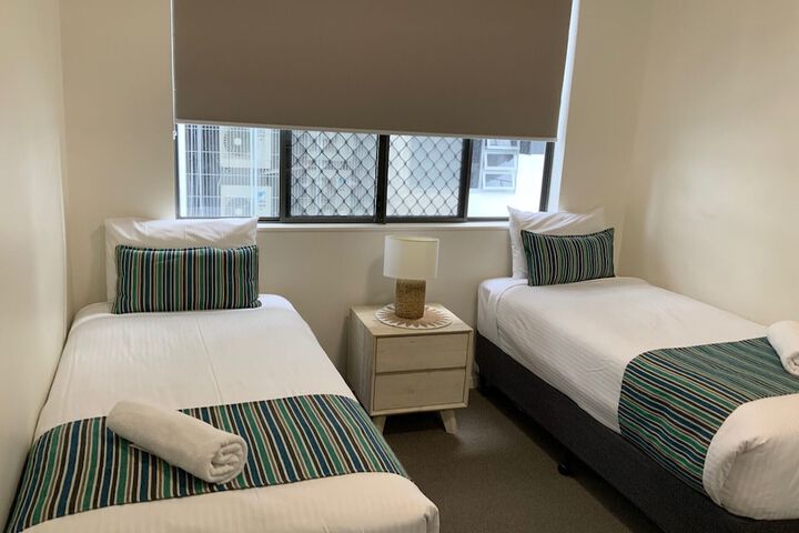 Room 27 of 120