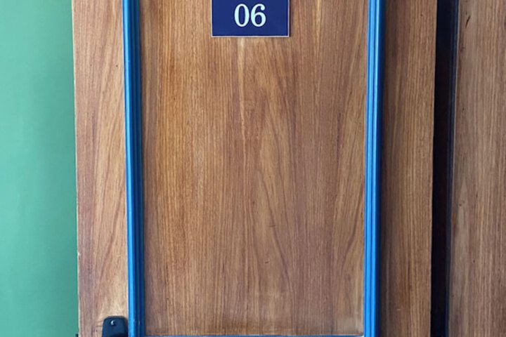 Room 34 of 83