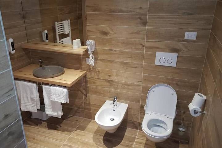 Clean Restrooms