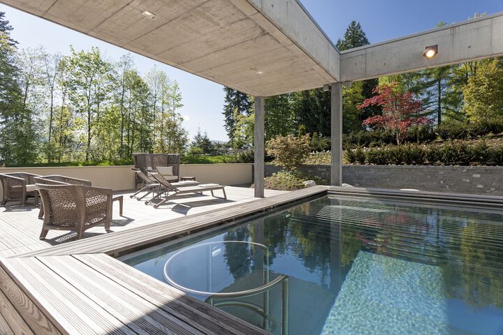 Pool 34 of 66