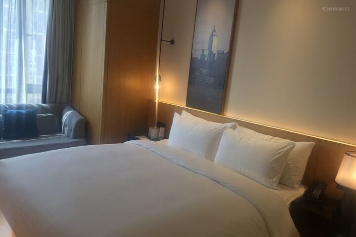 Room 15 of 43