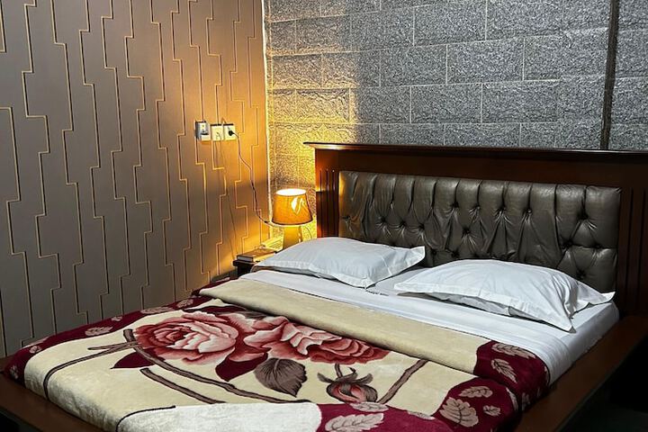 Room 54 of 307