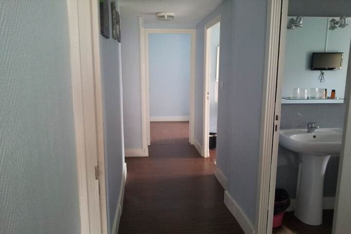 Room 9 of 81