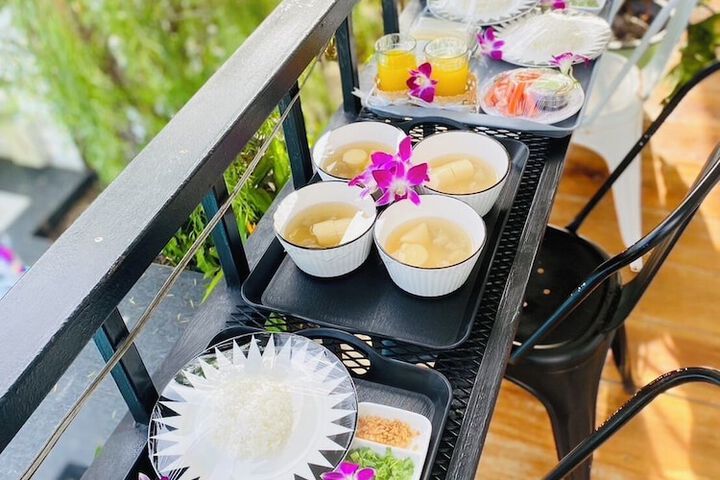 Breakfast/Coffee Service 79 of 96