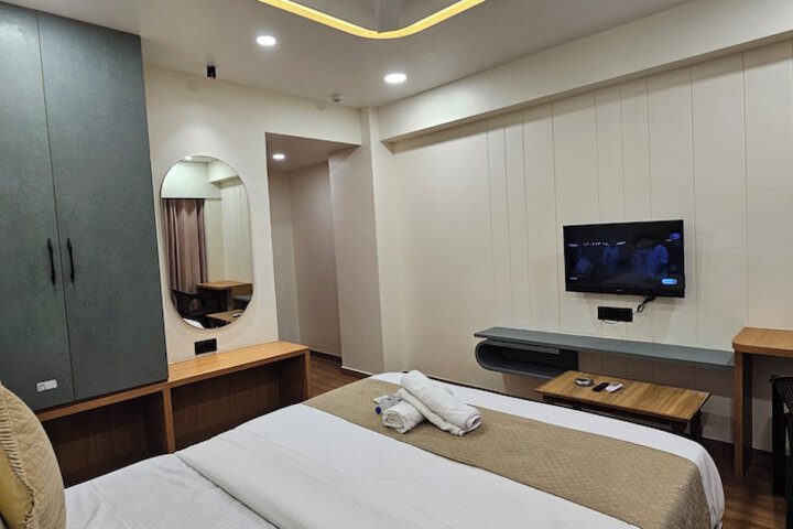 Room 15 of 22