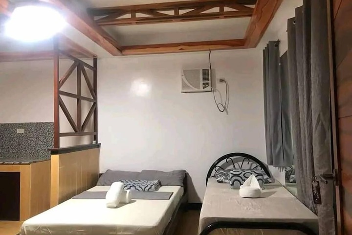 Room 4 of 22