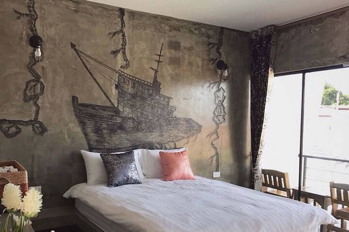 Room 4 of 30