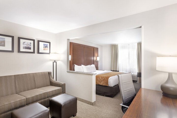Room 6 of 36