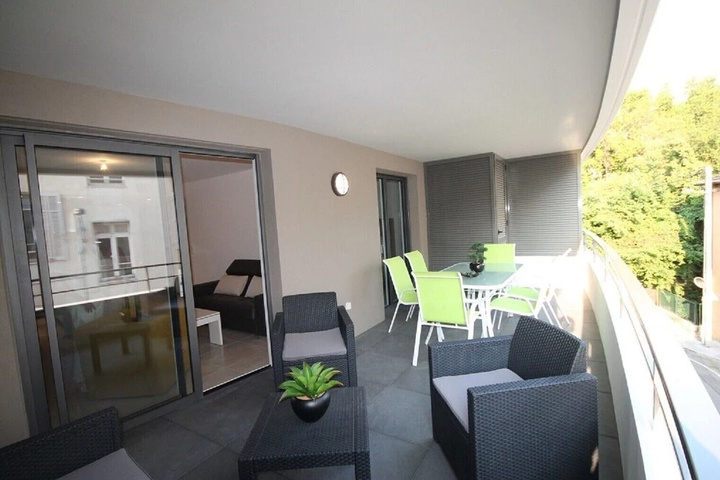 Terrace/Patio 4 of 9