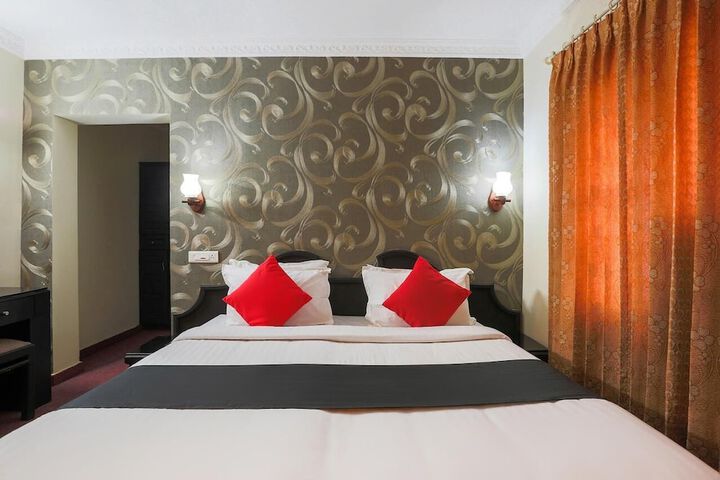 Room 4 of 11