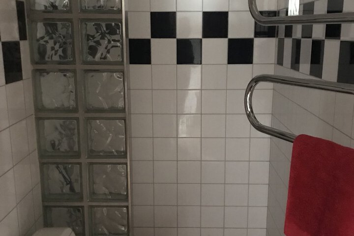 Room 5 of 67