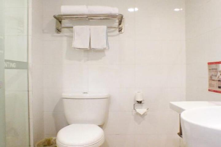 Hanting Hotel Tianjin Wangdingdi