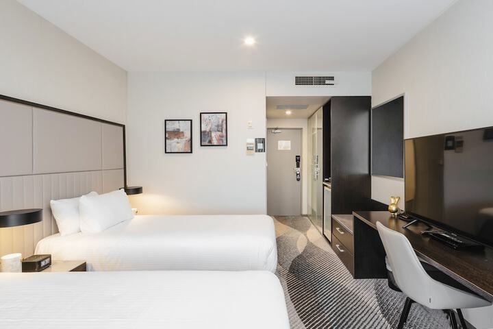 Room 18 of 64