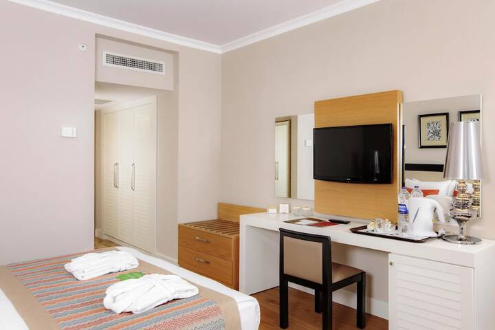 Room 21 of 113