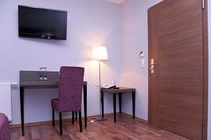 Room 8 of 47