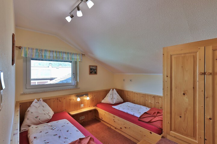 Room 22 of 87