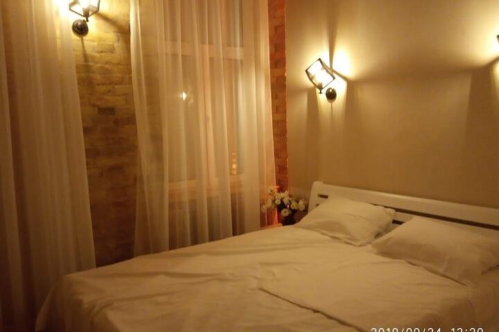 Room 5 of 33