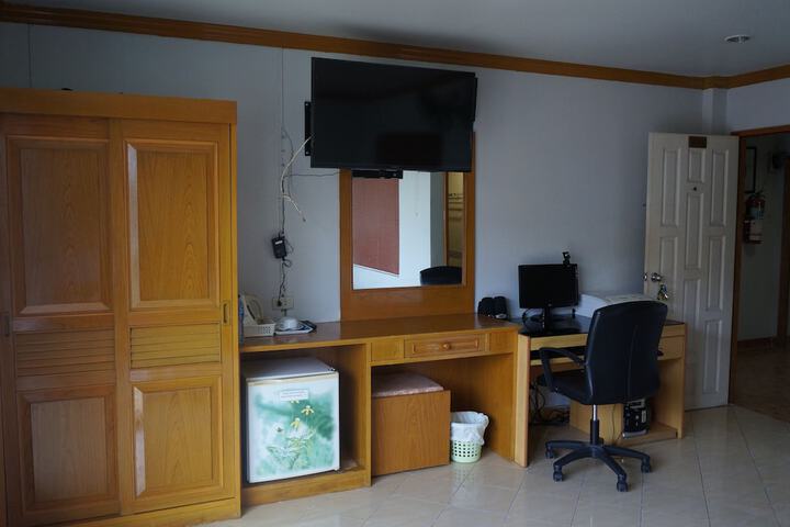 Room 18 of 46
