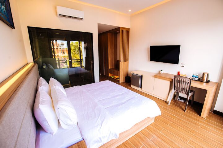 Room 4 of 31
