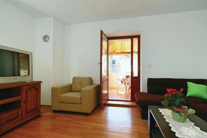 Room 3 of 14