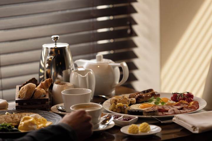 Breakfast/Coffee Service 17 of 27