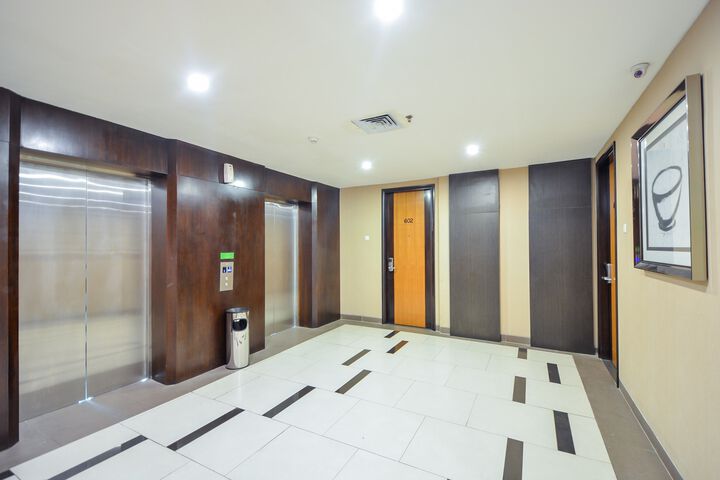 Ballroom/Hall 22 of 44
