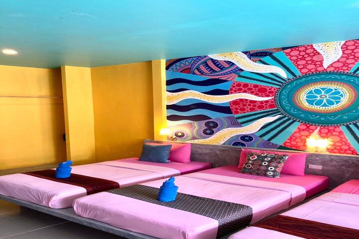 Room 64 of 169
