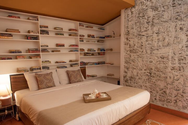 Room 34 of 70