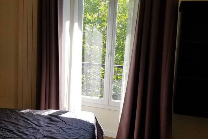 Room 10 of 46